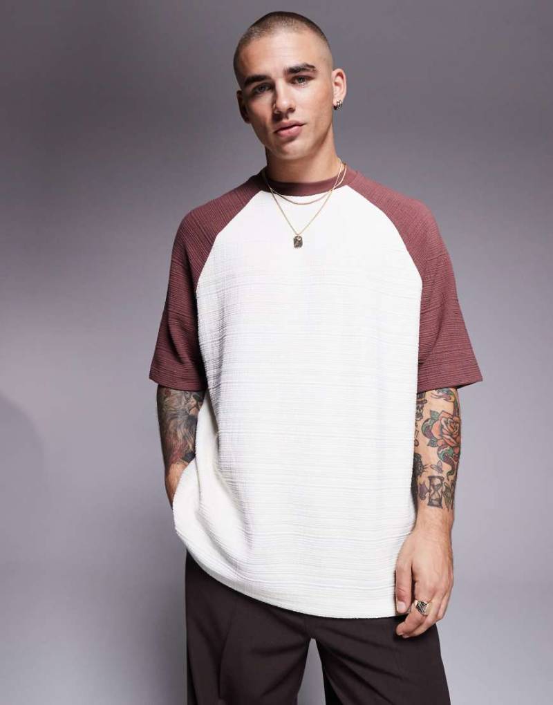ASOS DESIGN - Texturiertes Oversize-T-Shirt in Weiß von ASOS DESIGN