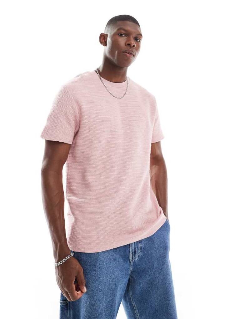 ASOS DESIGN - T-Shirt in Rosa mit Bouclé-Struktur und Rundhalsausschnitt von ASOS DESIGN