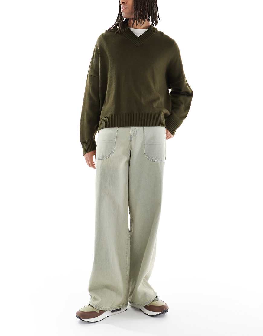ASOS DESIGN - Super-Baggy Jeans in hellblauer Waschung mit verstellbarer Lasche hinten von ASOS DESIGN