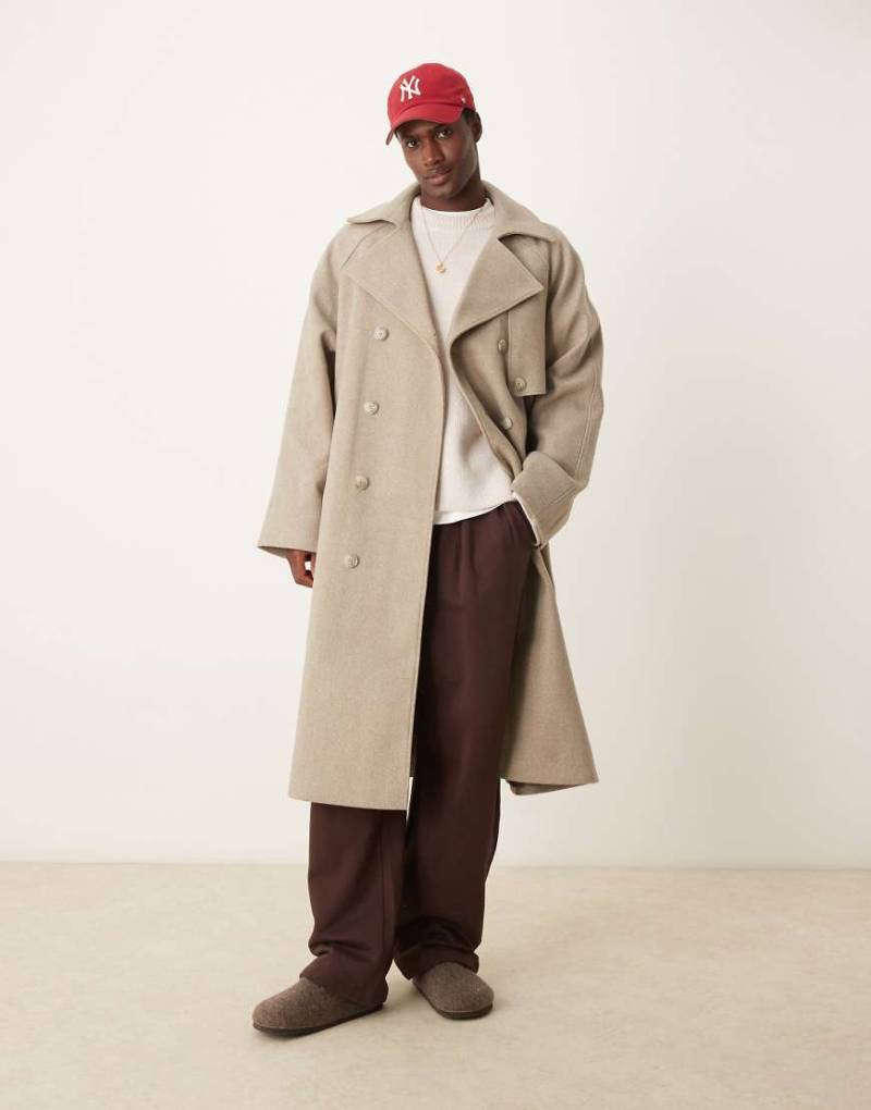 ASOS DESIGN - Super-Oversize-Mantel in pilzbrauner Wolloptik-Neutral von ASOS DESIGN