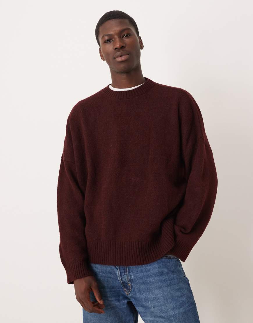 ASOS DESIGN - Super-Oversize-Strickpullover in Burgunderrot mit Rundhalsausschnitt und kastiger Passform ASOS DESIGN - Super-Oversize-Strickpullover in Burgunderrot mit Rundhalsausschnitt und kastiger Passform von ASOS DESIGN