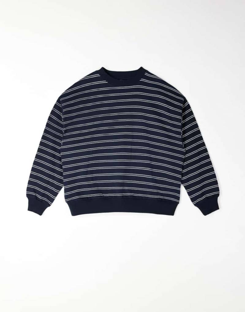 ASOS DESIGN - Super-Oversize-Sweatshirt in Marineblau mit Streifenprint von ASOS DESIGN