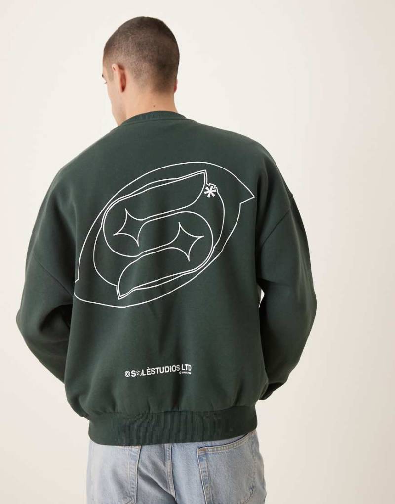 ASOS DESIGN - Super-Oversize-Sweatshirt mit Paspelierung und Logoprint-Grün von ASOS DESIGN