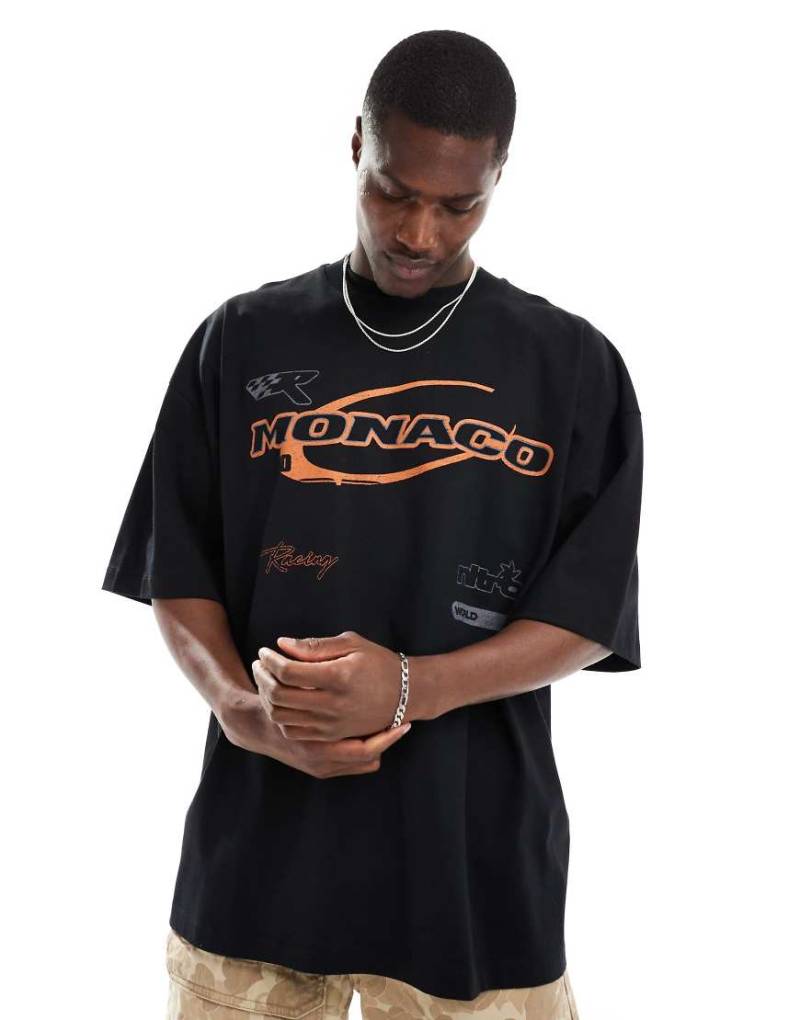 ASOS DESIGN - Super-Oversize-T-Shirt in Schwarz mit „Monaco"-Print auf der Brust von ASOS DESIGN