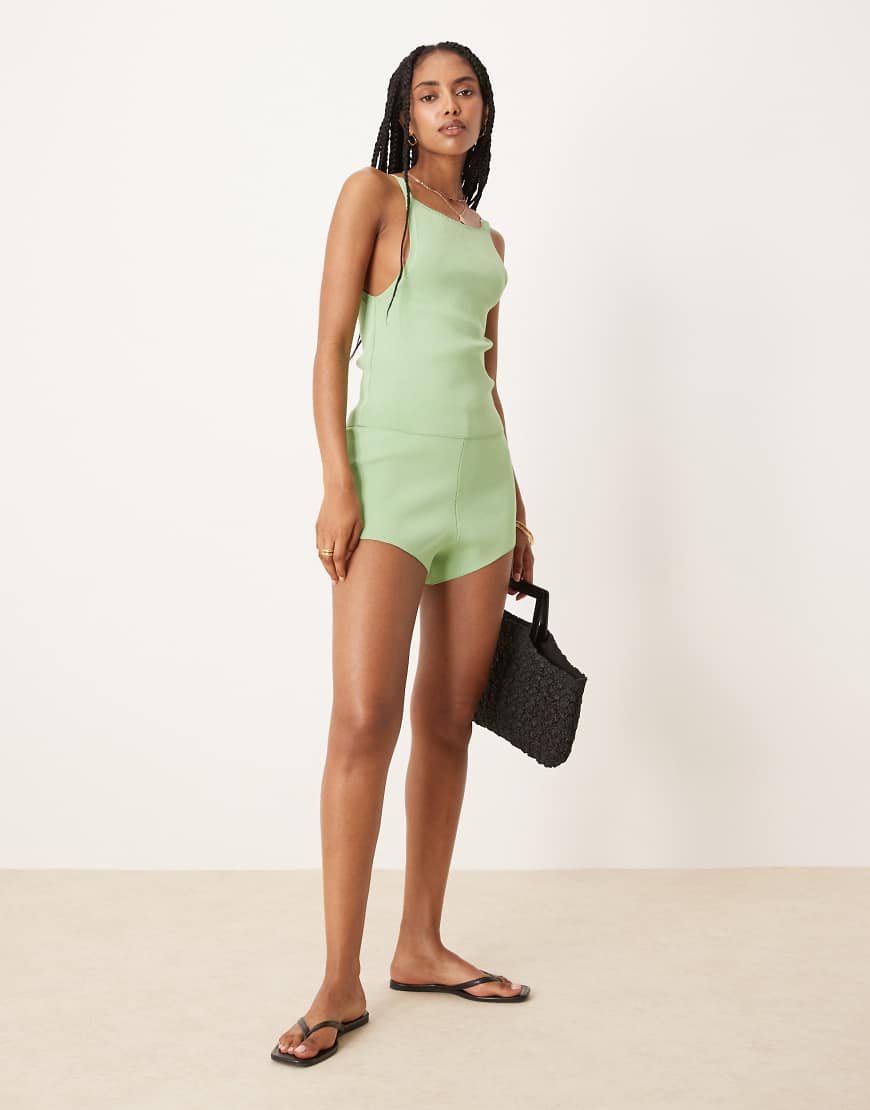 ASOS DESIGN - Superkurze Shorts aus Strukturstrick in Grün, Kombiteil ASOS DESIGN - Superkurze Shorts aus Strukturstrick in Grün, Kombiteil von ASOS DESIGN