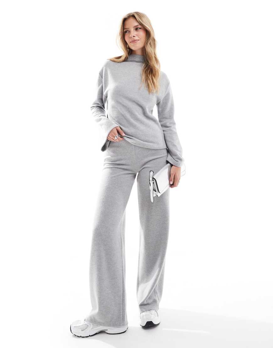ASOS DESIGN - Superweiche Hose in Grau meliert ASOS DESIGN - Superweiche Hose in Grau meliert von ASOS DESIGN