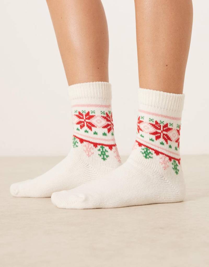 ASOS DESIGN - Superweiche Socken in Weiß mit Norwegermuster von ASOS DESIGN