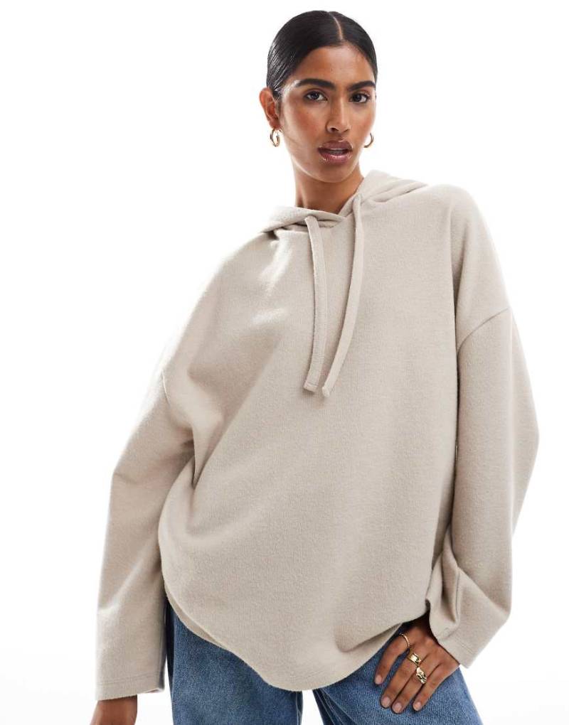 ASOS DESIGN - Superweicher Oversize-Kapuzenpullover in warmem Cremeweiß, Kombiteil-Neutral von ASOS DESIGN