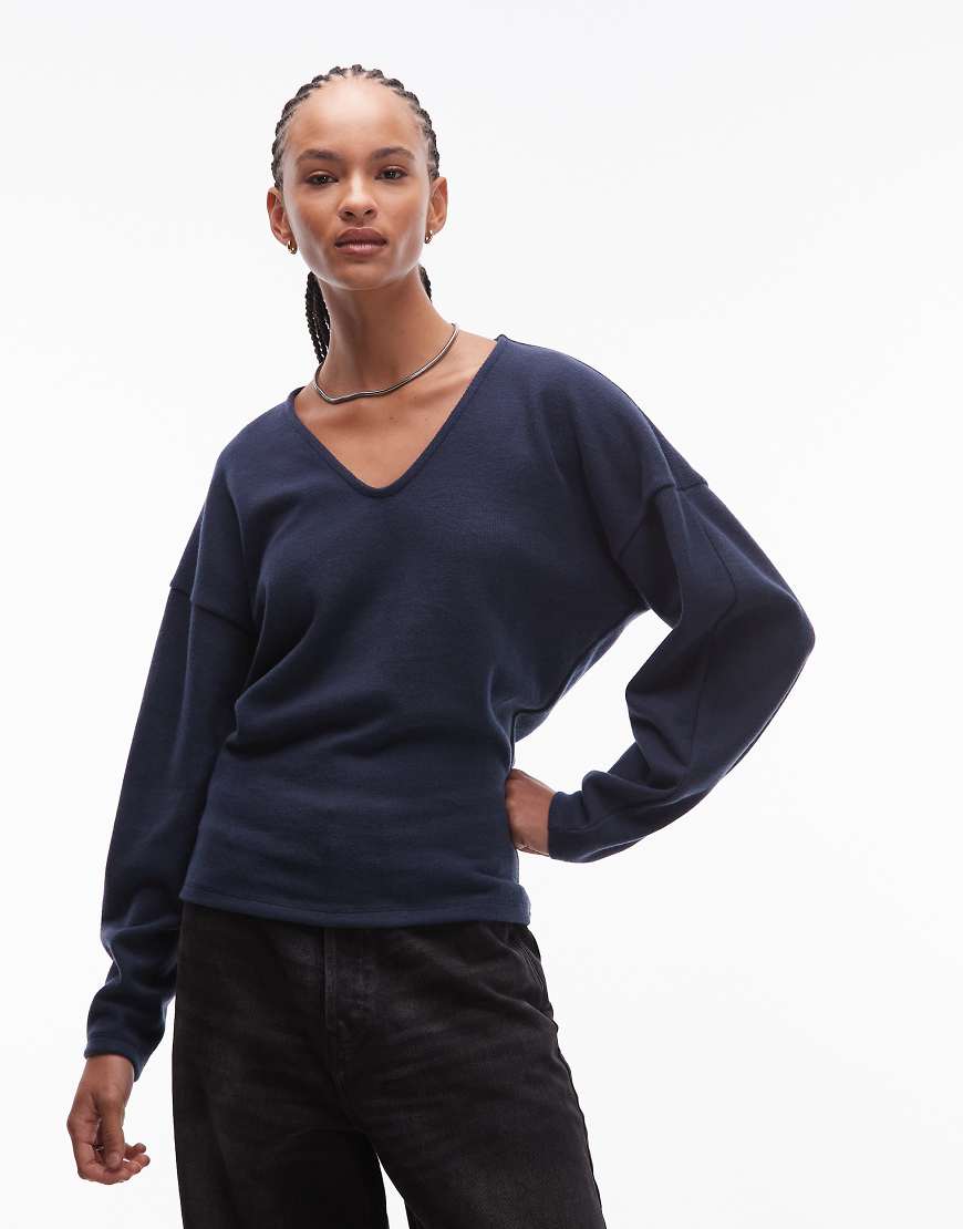ASOS DESIGN - Superweicher Oversize-Pullover in Marineblau mit lockerem Schnitt-Rosa von ASOS DESIGN