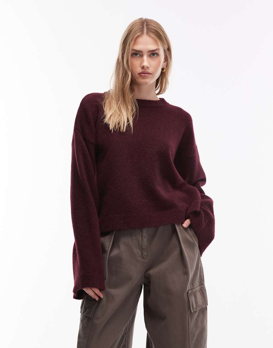 ASOS DESIGN - Superweicher Strickpullover in Weinrot mit weiten Ärmeln und Wollanteil von ASOS DESIGN
