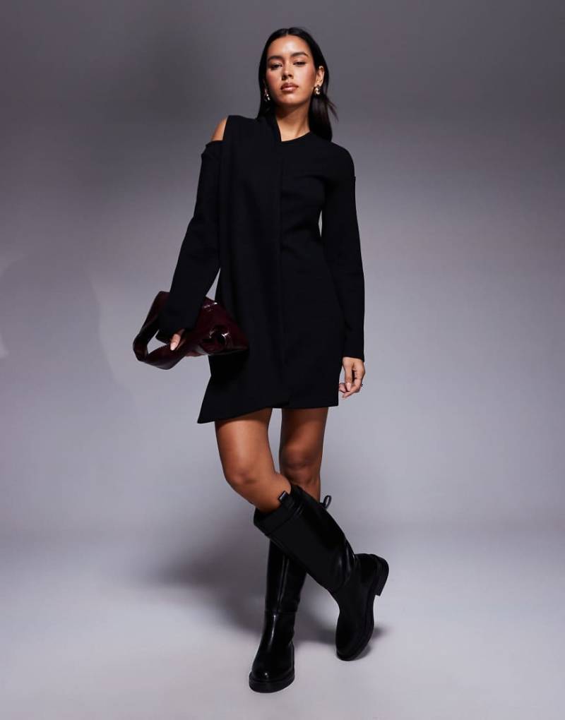 ASOS DESIGN - Superweiches Minikleid in Schwarz mit U-Boot-Ausschnitt und Schaldetail von ASOS DESIGN
