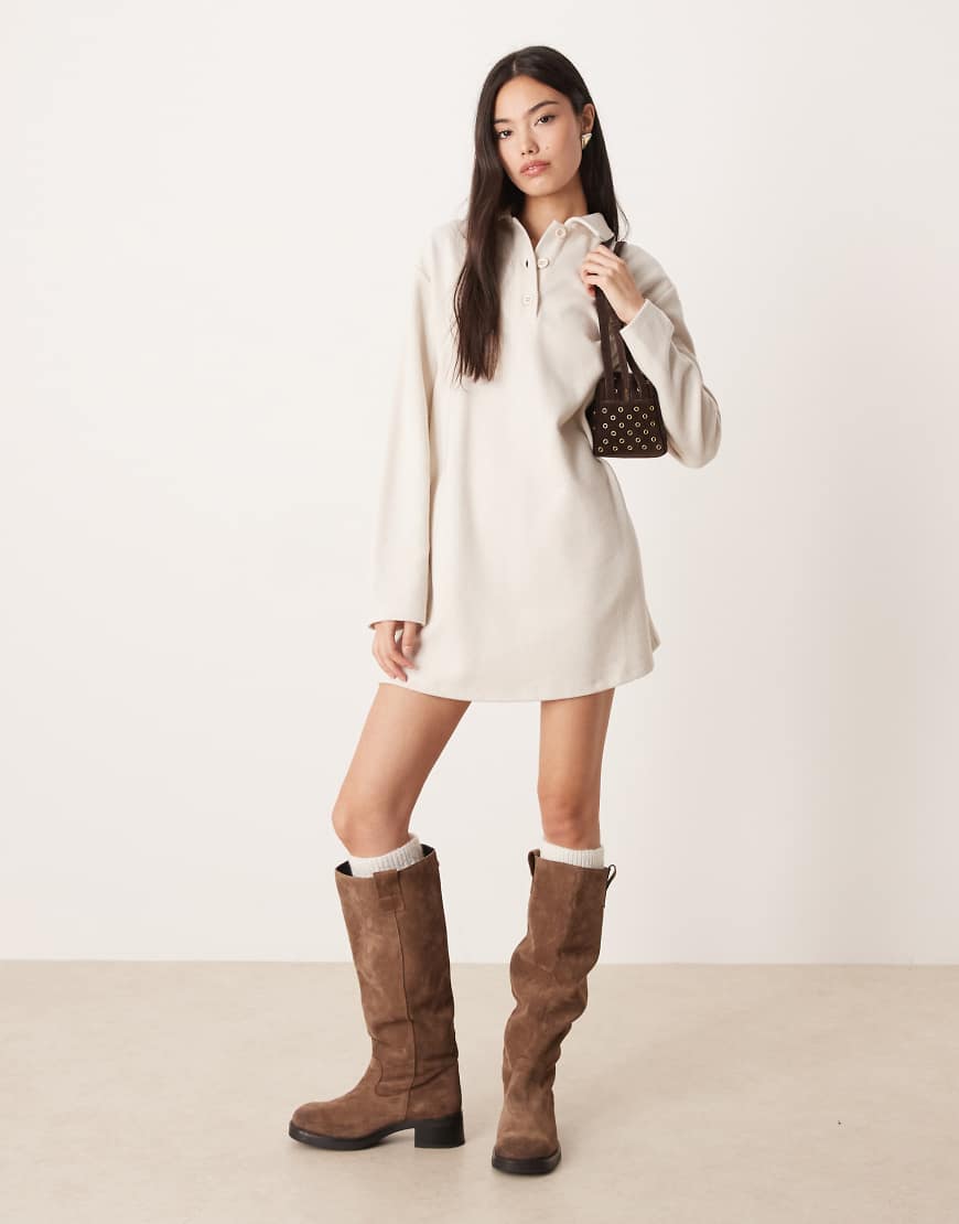 ASOS DESIGN - Superweiches Rugby-Kleid in Creme-Weiß von ASOS DESIGN