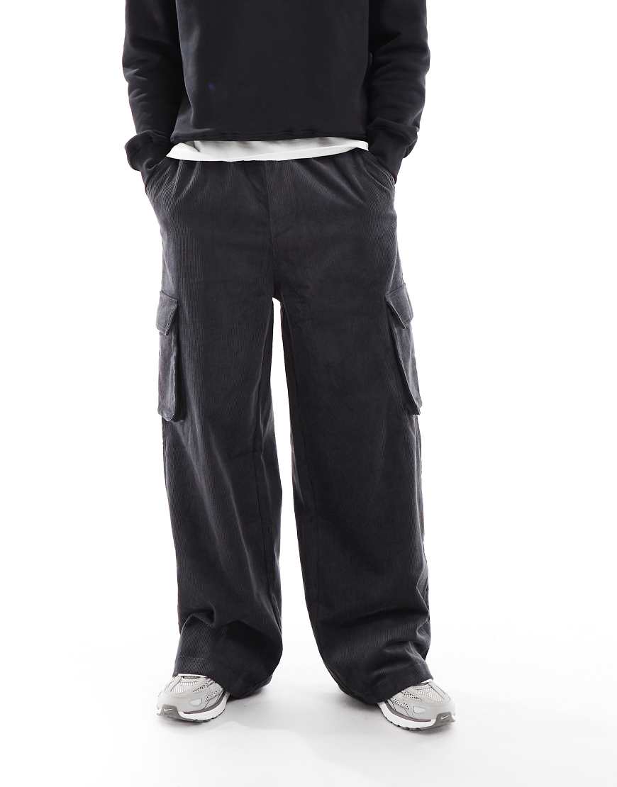 ASOS DESIGN - Loose-Fit-Cargohose aus Cord in Anthrazit-Grau von ASOS DESIGN