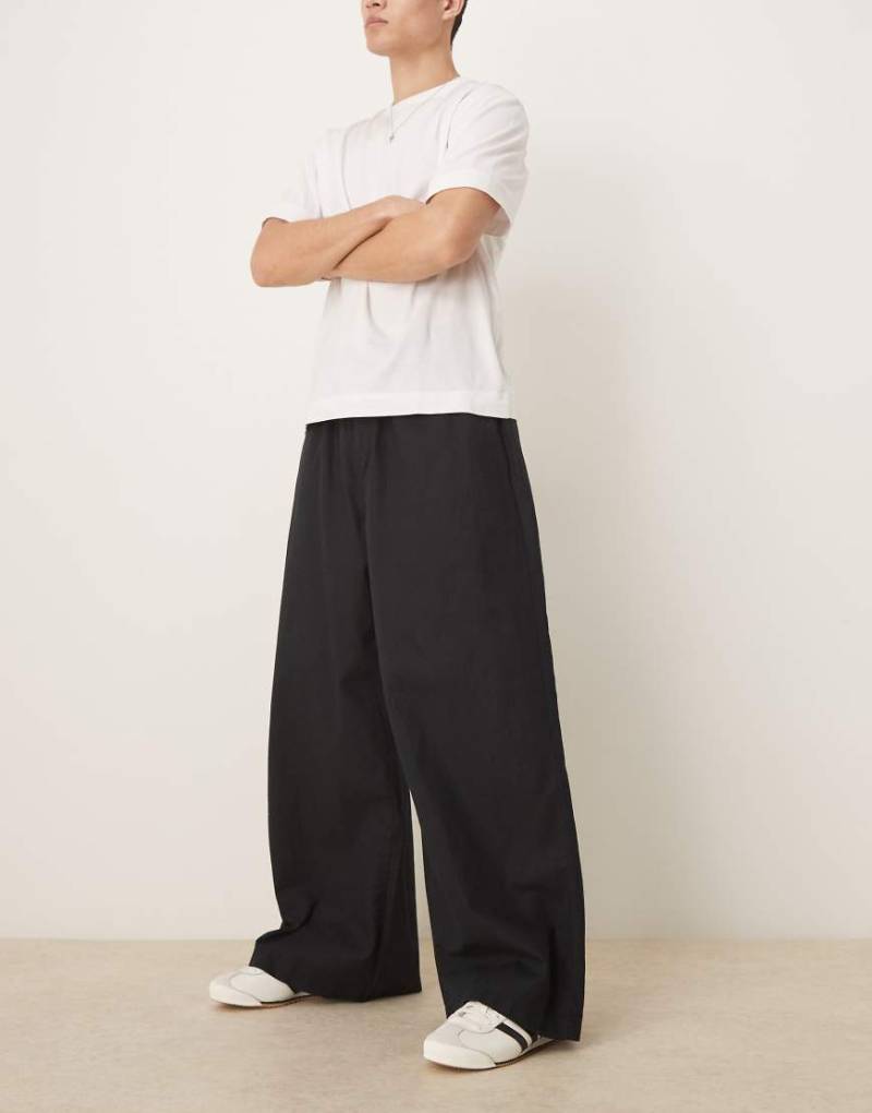 ASOS DESIGN - Superweite Hose aus Leinenmix in Schwarz von ASOS DESIGN