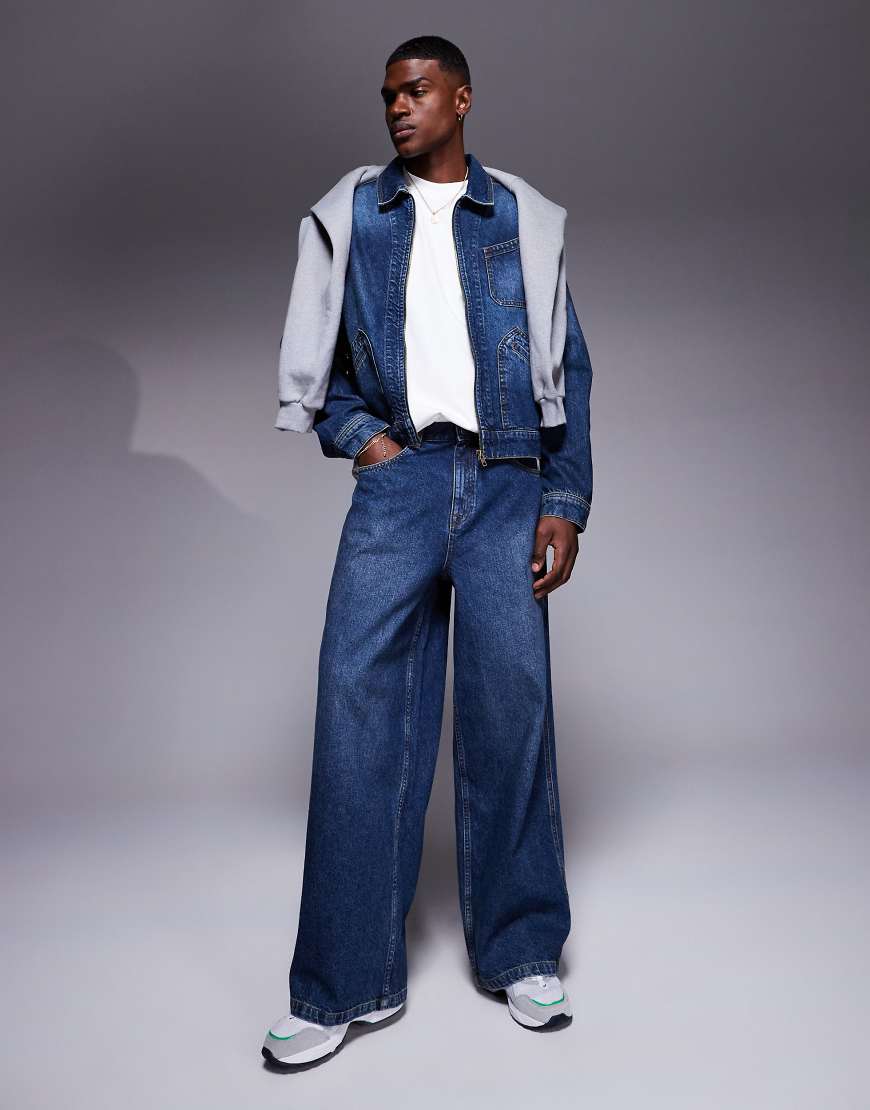 ASOS DESIGN - Superweite Jeans in mittelblauer Waschung, Kombiteil von ASOS DESIGN