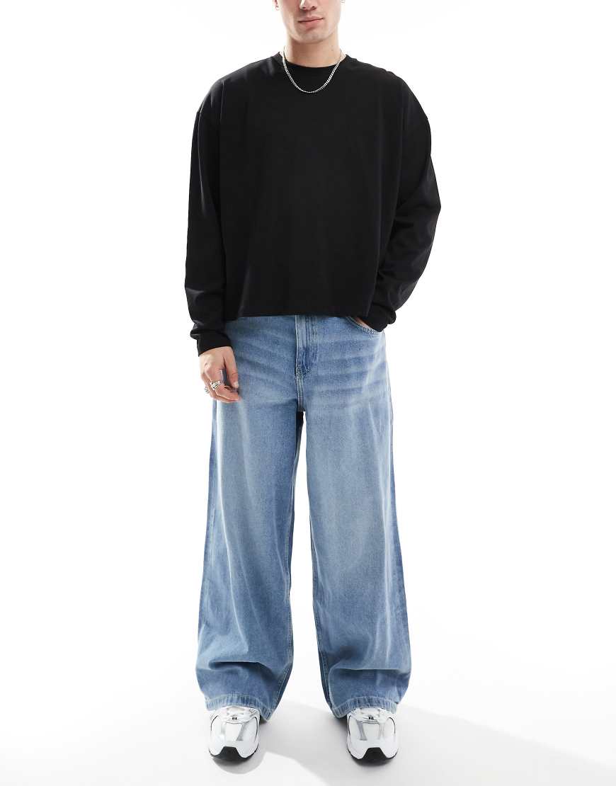 ASOS DESIGN - Superweite Jeans in verwaschenem Hellblau ASOS DESIGN - Superweite Jeans in verwaschenem Hellblau von ASOS DESIGN