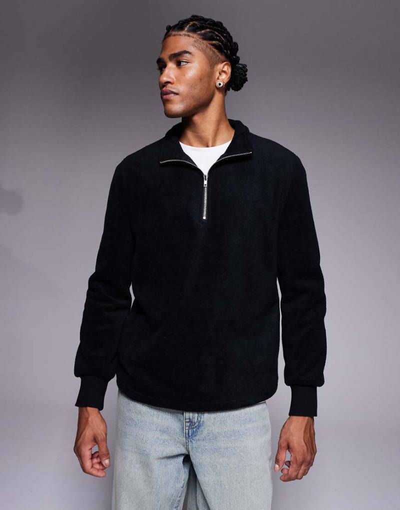 ASOS DESIGN - Sweatshirt aus Fleece in Schwarz mit Stehkragen und kurzem Reißverschluss von ASOS DESIGN