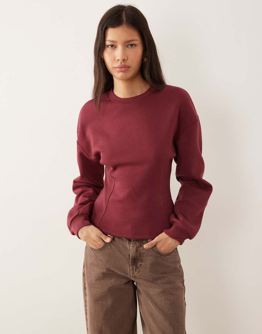 ASOS DESIGN - Sweatshirt in Burgunderrot mit geraffter Taille und geripptem Einsatz von ASOS DESIGN