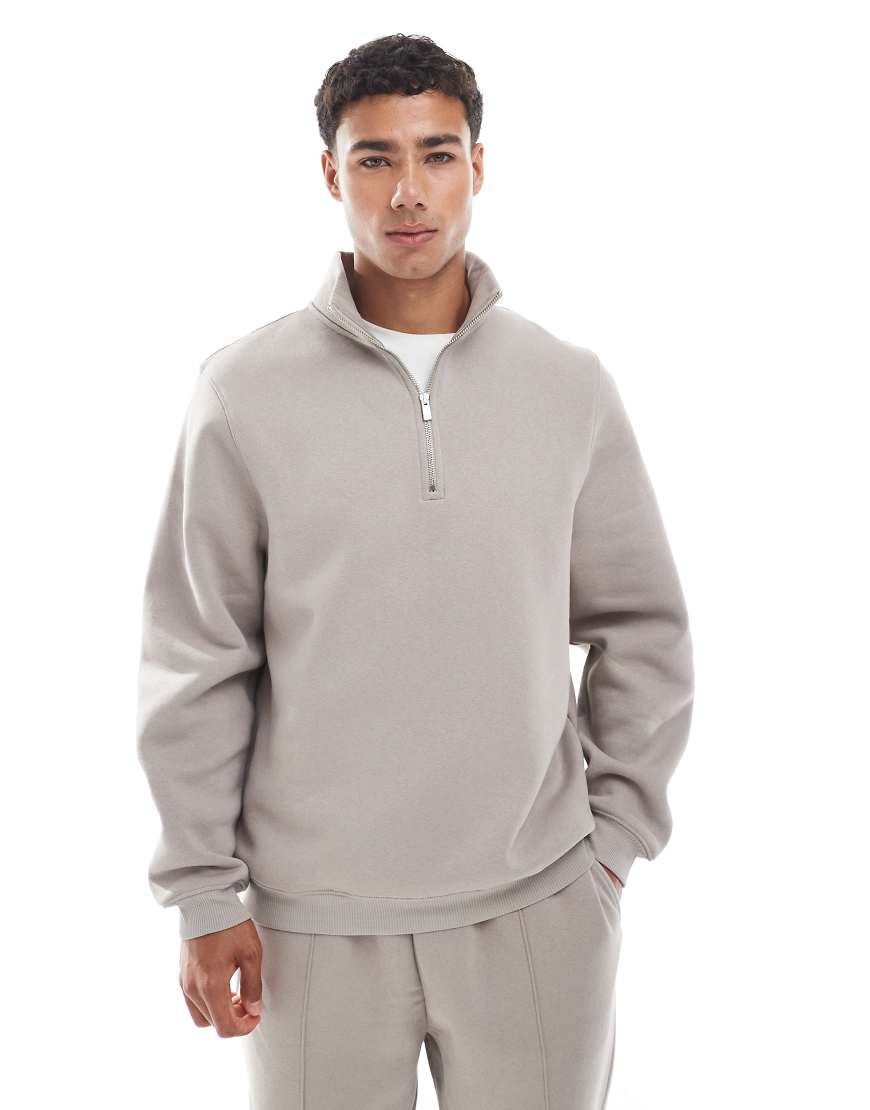 ASOS DESIGN - Sweatshirt in Grau mit kurzem Reißverschluss-Neutral von ASOS DESIGN