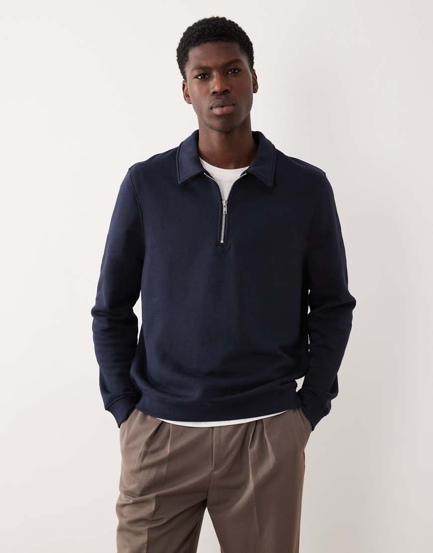 ASOS DESIGN - Sweatshirt in Marineblau mit kurzem Reißverschluss und Kragen ASOS DESIGN - Sweatshirt in Marineblau mit kurzem Reißverschluss und Kragen von ASOS DESIGN