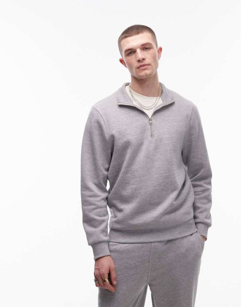 ASOS DESIGN - Sweatshirt in meliertem Grau mit kurzem Reißverschluss von ASOS DESIGN