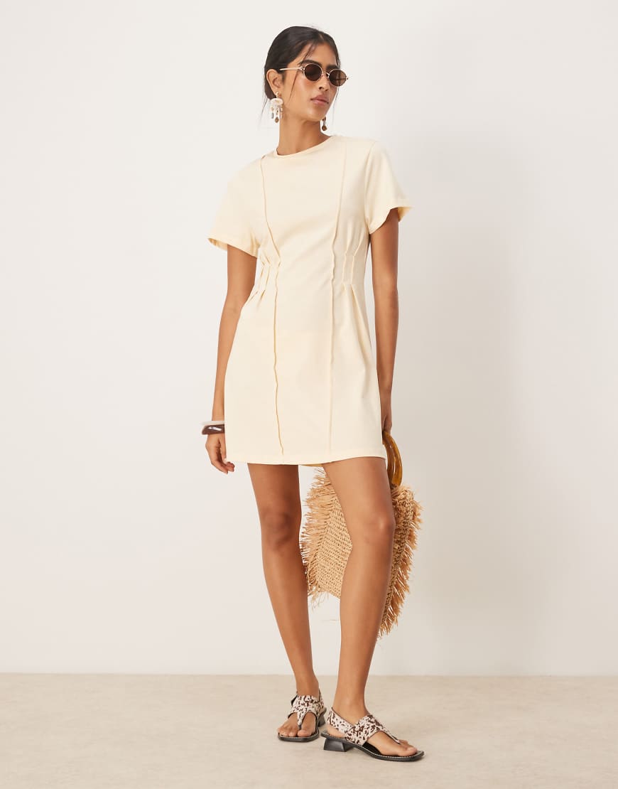 ASOS DESIGN - T-Shirt-Minikleid in Buttermilchgelb mit elastischer Taille ASOS DESIGN - T-Shirt-Minikleid in Buttermilchgelb mit elastischer Taille von ASOS DESIGN