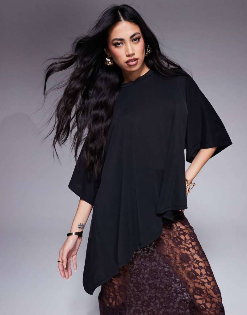 ASOS DESIGN - T-Shirt aus Modal in Schwarz mit drapiertem Saum von ASOS DESIGN