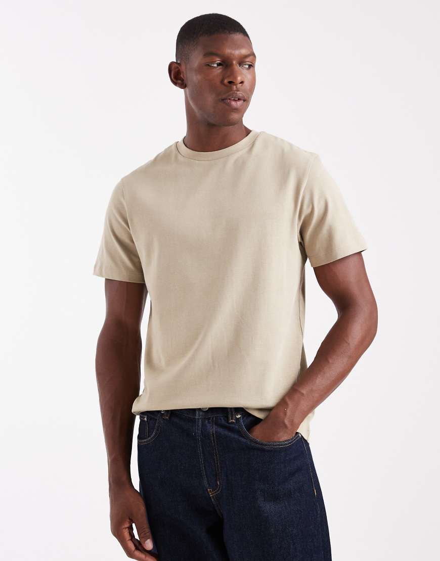 ASOS DESIGN - T-Shirt aus schwerem Stoff in Steinbeige mit Rundhalsausschnitt-Neutral ASOS DESIGN - T-Shirt aus schwerem Stoff in Steinbeige mit Rundhalsausschnitt-Neutral von ASOS DESIGN