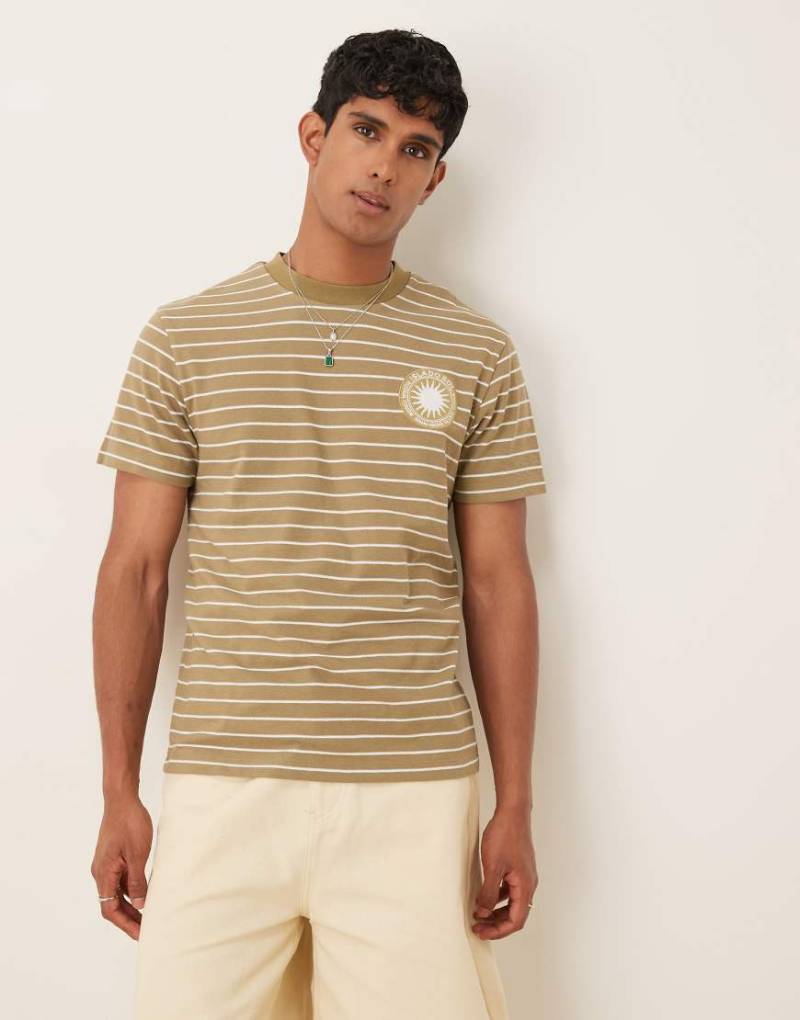ASOS DESIGN - T-Shirt in Khaki gestreift mit Sonnengrafik auf der Brust-Grün von ASOS DESIGN