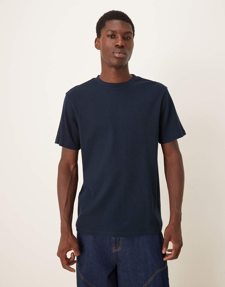 ASOS DESIGN - T-Shirt in Marineblau mit Rundhalsausschnitt und Waffelstruktur von ASOS DESIGN