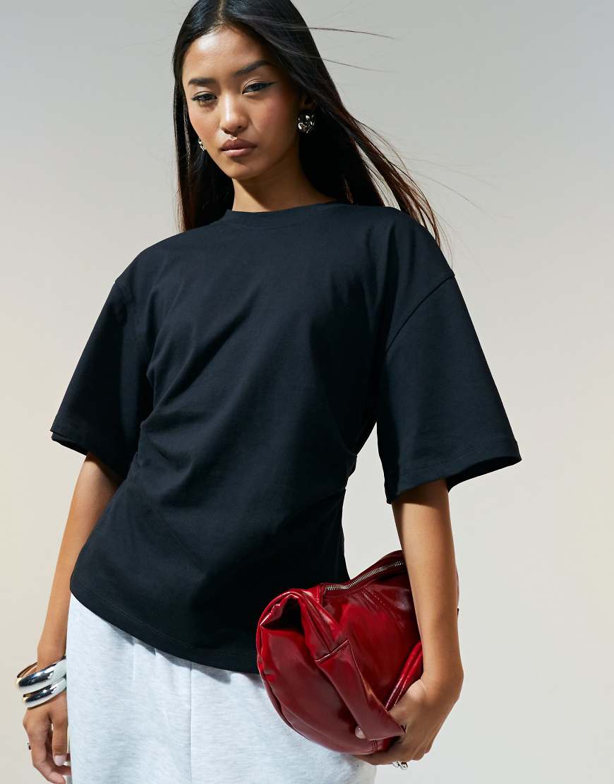 ASOS DESIGN - T-Shirt in Schwarz mit Korsett-Taille von ASOS DESIGN
