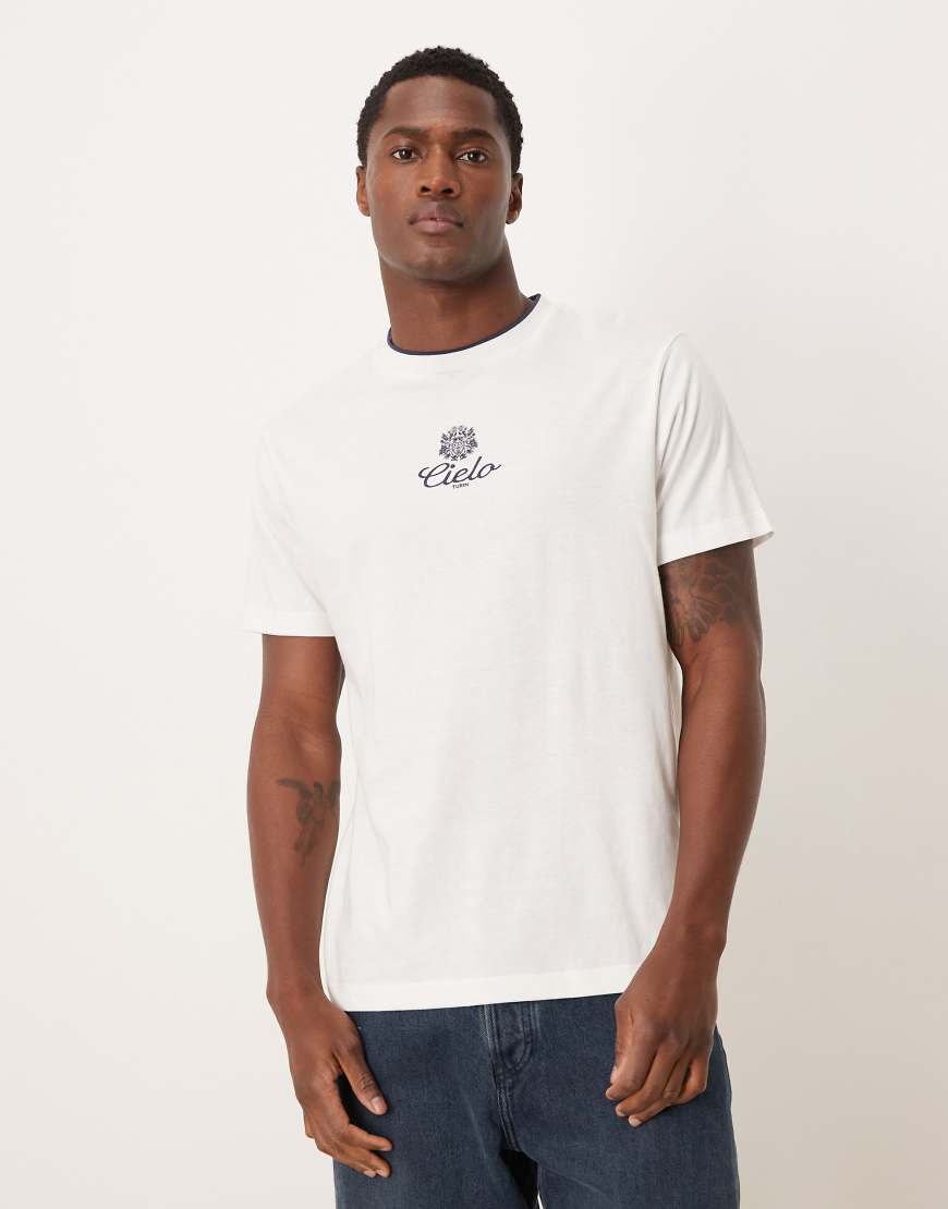 ASOS DESIGN - T-Shirt in Weiß mit aufgesticktem Text und Streifenverzierung am Halsausschnitt von ASOS DESIGN