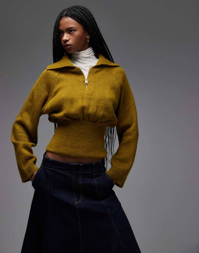 ASOS DESIGN - Taillierter Strickpullover in Olivgrün mit Reißverschluss von ASOS DESIGN