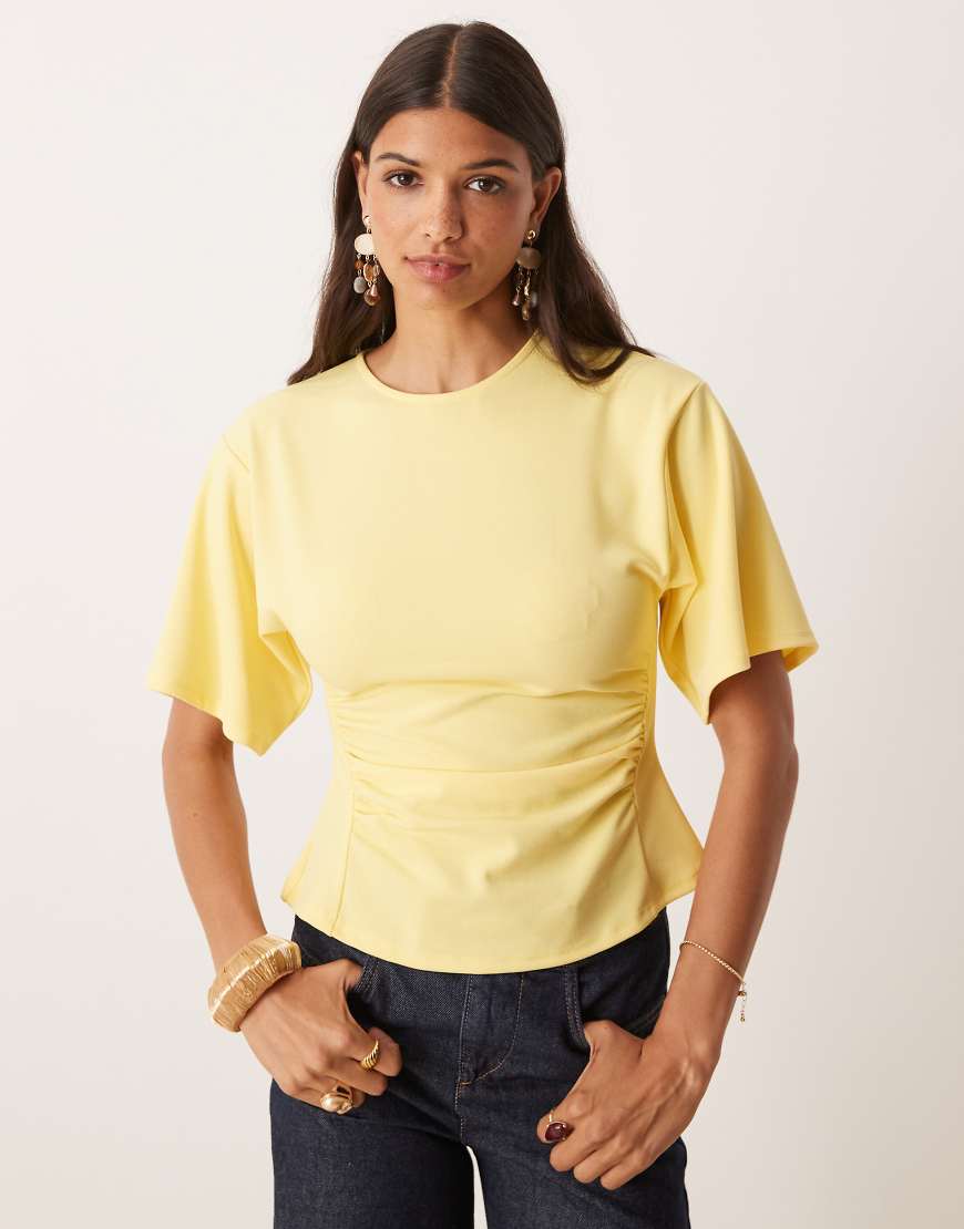 ASOS DESIGN - Tailliertes Oberteil aus neoprenartigem Material in Gelb, Kombiteil von ASOS DESIGN