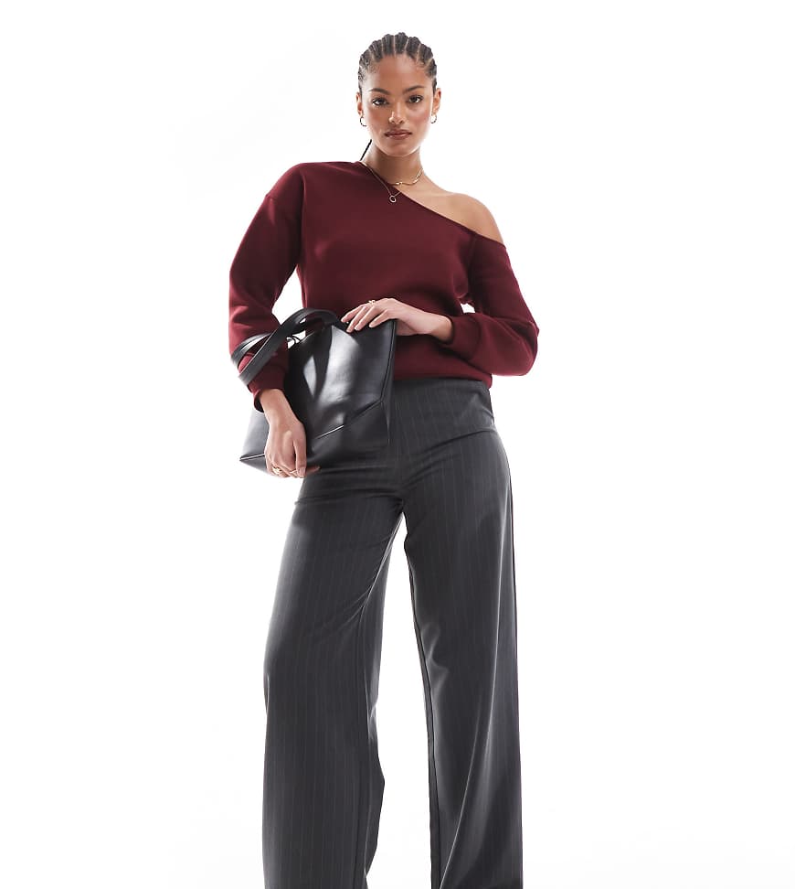 ASOS DESIGN Tall - Elegante Hose in gestreiftem Anthrazit mit lockerem, geradem Schnitt-Bunt ASOS DESIGN Tall - Elegante Hose in gestreiftem Anthrazit mit lockerem, geradem Schnitt-Bunt von ASOS DESIGN