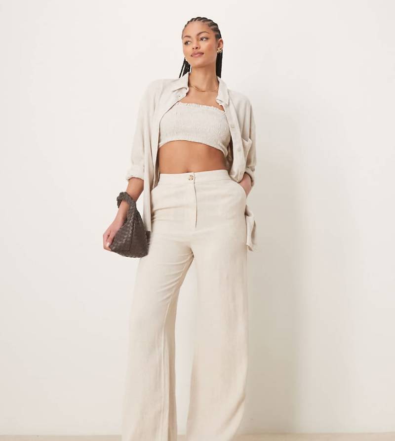 ASOS DESIGN Tall - Relaxed Fit Hose in Steinrosa mit Leinenanteil und geradem Schnitt-Neutral von ASOS Tall