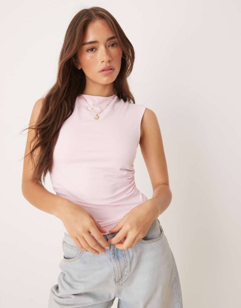 ASOS DESIGN - Tanktop aus Polyamid in Pastellrosa mit Raffung und Rückenausschnitt von ASOS DESIGN