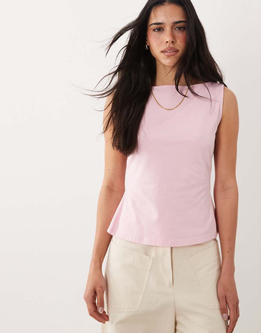 ASOS DESIGN - Tanktop in Rosa mit U-Boot-Ausschnitt und Bindedetail am Rücken von ASOS DESIGN