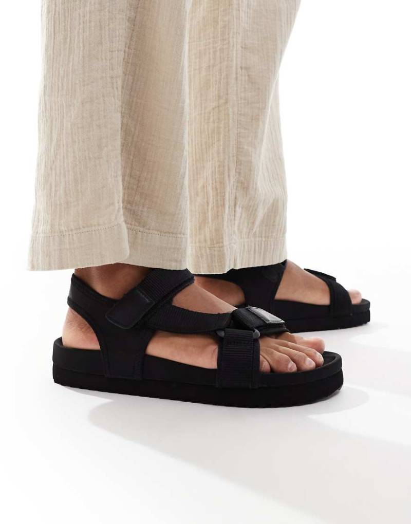ASOS DESIGN - Tech - Sandalen in Schwarz von ASOS DESIGN