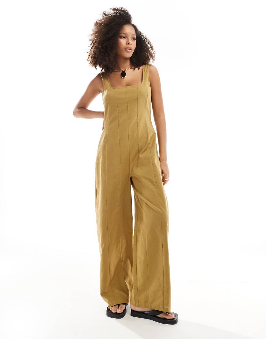 ASOS DESIGN - Tennis-Jumpsuit in Khaki mit eckigem Ausschnitt-Grün ASOS DESIGN - Tennis-Jumpsuit in Khaki mit eckigem Ausschnitt-Grün von ASOS DESIGN