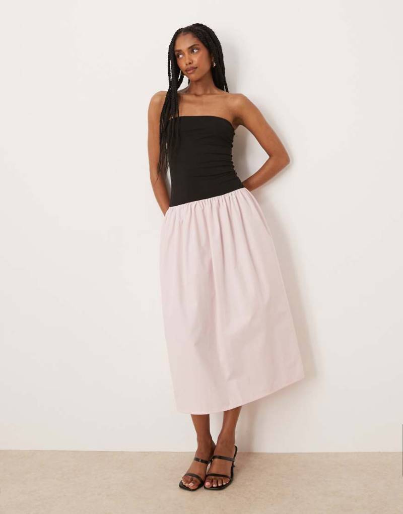 ASOS DESIGN - Trägerloses Maxikleid in Rosa mit Farbblock-Design aus Materialmix mit Popeline von ASOS DESIGN