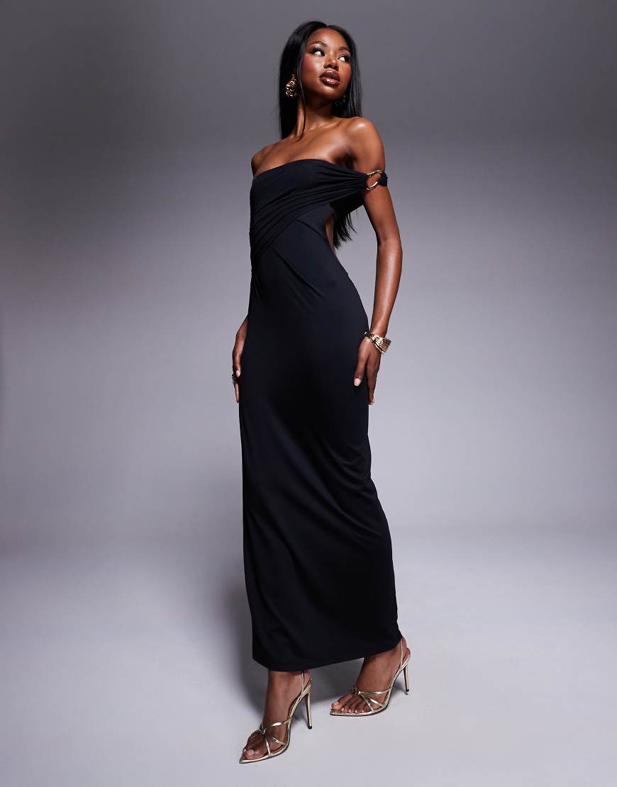 ASOS DESIGN - Trägerloses Maxikleid in Schwarz mit Cut-out-Detail und goldfarbenen Metall-Highlights von ASOS DESIGN