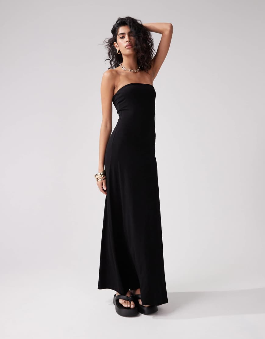 ASOS DESIGN - Trägerloses Maxikleid in Schwarz mit weitem Saum von ASOS DESIGN