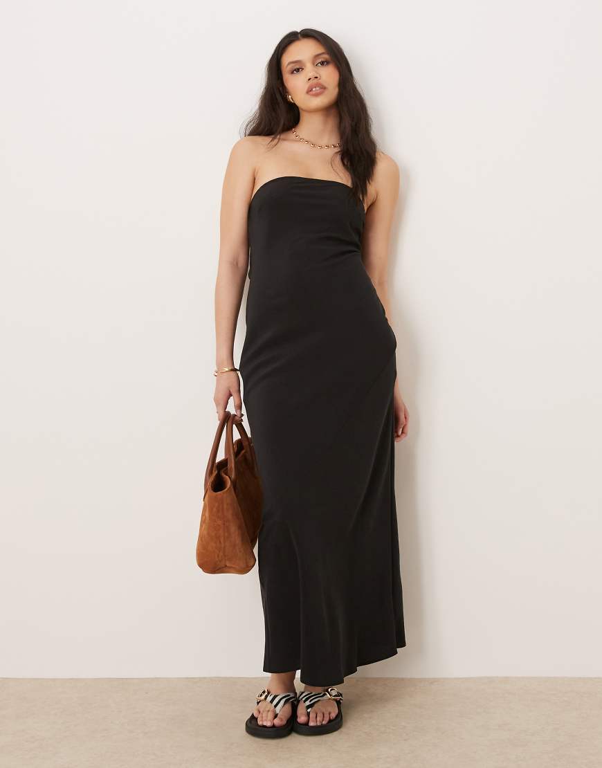 ASOS DESIGN - Trägerloses Maxikleid in Schwarz von ASOS DESIGN