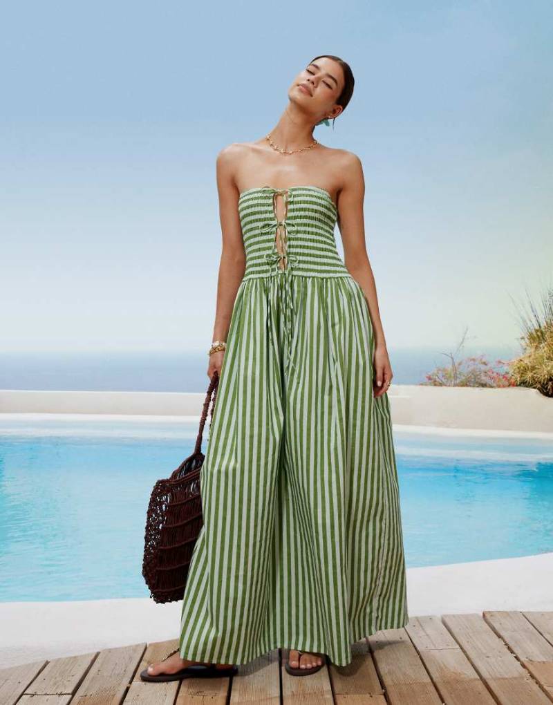 ASOS DESIGN - Trägerloses Maxikleid mit Streifenprint und Bindedetails-Bunt von ASOS DESIGN