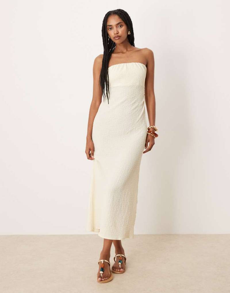 ASOS DESIGN - Trägerloses Midikleid in Buttermilchgelb mit gebundener Rückseite und Strukturmuster von ASOS DESIGN