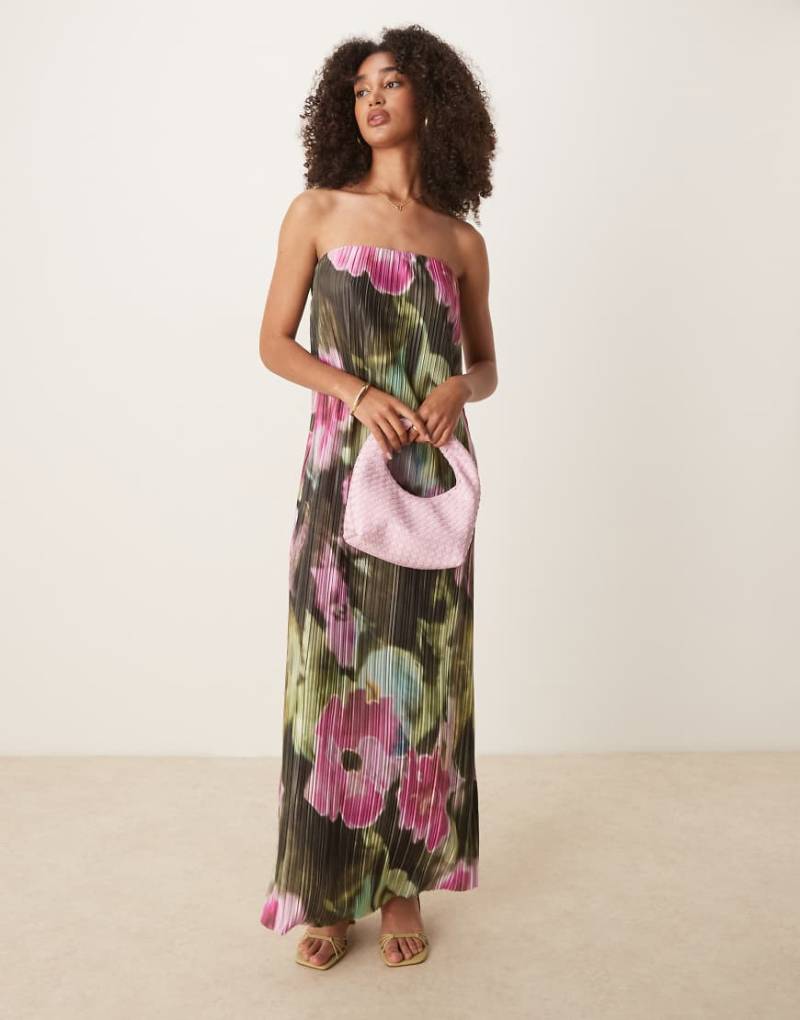 ASOS DESIGN - Trägerloses Plissee-Maxikleid mit verwischtem Blumenmuster-Bunt von ASOS DESIGN