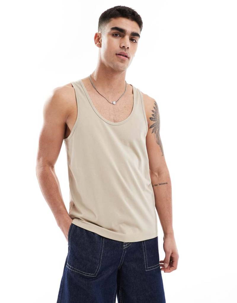 ASOS DESIGN - Basic-Trägertop in Steinbeige-Neutral von ASOS DESIGN