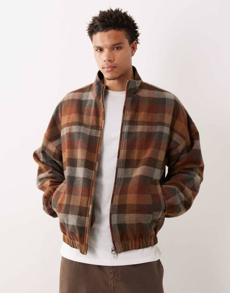 ASOS DESIGN - Trainingsjacke im Woll-Look in braun kariert-Brown von ASOS DESIGN