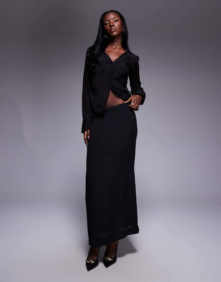 ASOS DESIGN - Transparenter Maxirock in Schwarz mit Knitterstruktur, Kombiteil von ASOS DESIGN